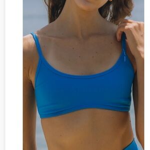 Daily Drills go stretch sports bra and leggings M in Tide